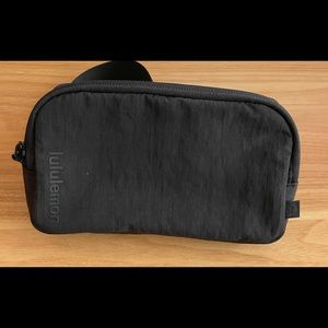 Lululemon mini belt bag